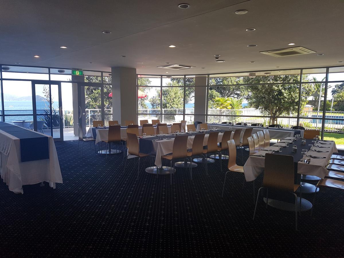 Te Kaha Beach Hotel Exterior photo